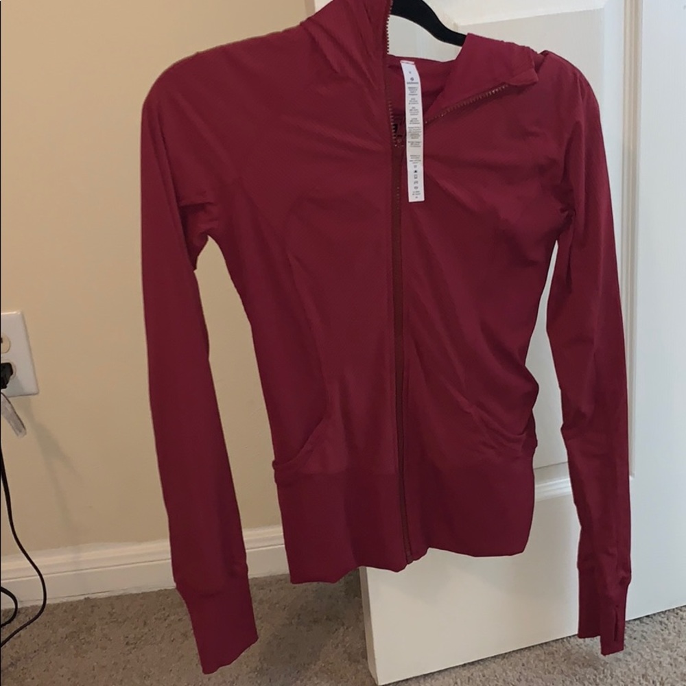 Lululemon jacket size 4